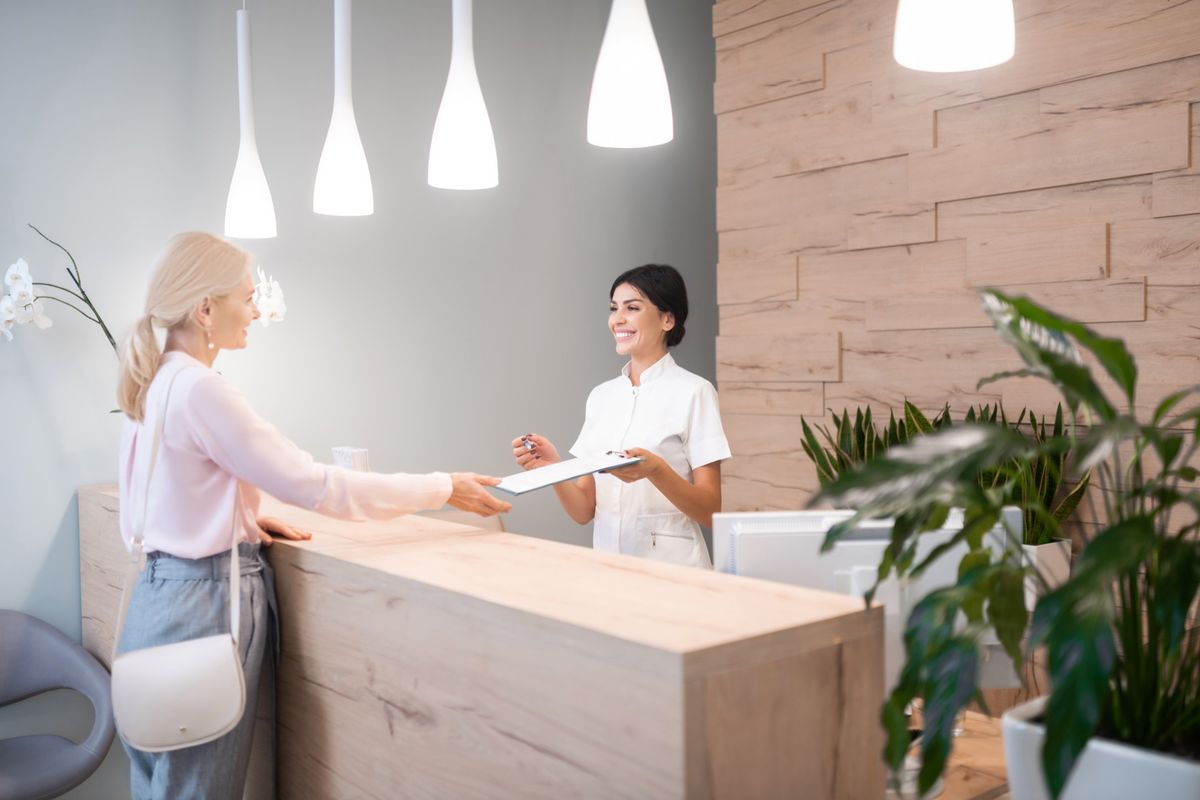 Une patiente adulte accueillie au cabinet